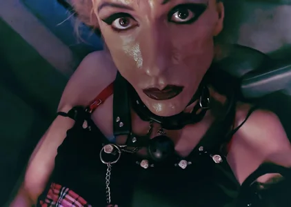 TgirlBrat Public Billede 4