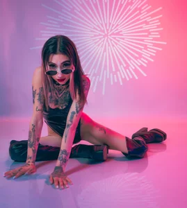 miss___angel: Let yourself be excited by the rhythm of my caresses ( 3 фото)