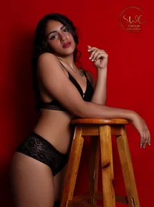JULIETAOWEN SEXY Pic 5