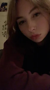 AmandaVyhnal Selfie<3 Pic 5