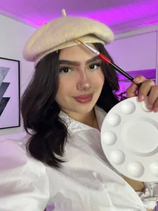 EmilyTurneer kullanıcısının Your mischievous painter 👩🏻‍🎨 albümü -  fotoğraf