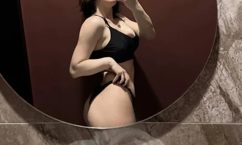 My cute ass ☺️💕 od AveliBaby  5 snímek