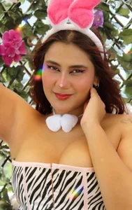 Zaphiro__Sky Sexy Easter Foto