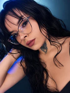 _chloe_hills Public Billede 5
