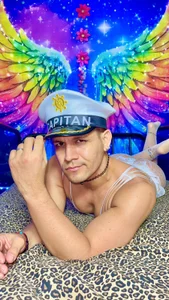 The captain of your fantasies de juse_kinghot Foto 3