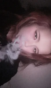 Amanda_Mia_ I relax at the end of the day. Pic 3