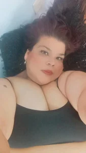 Charlotte_curvy_ Staying so good makes me real Bilde 2