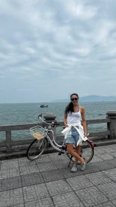 MarianelaLugar Many outfits, I can be different Pic 8