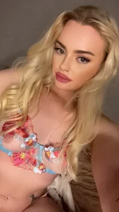 Annie_Louise Blue🩵 Pic 5