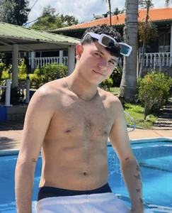 patrick_sanzz Pool day 💦 Fotka