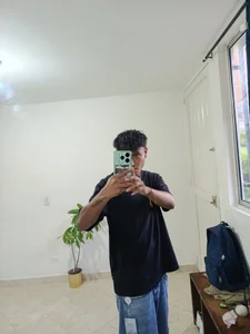 Emadridr Public Pic 2