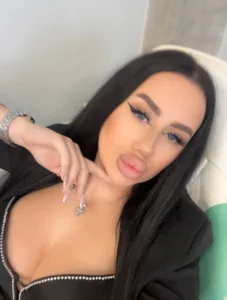 MercyBlake Public Pic 2