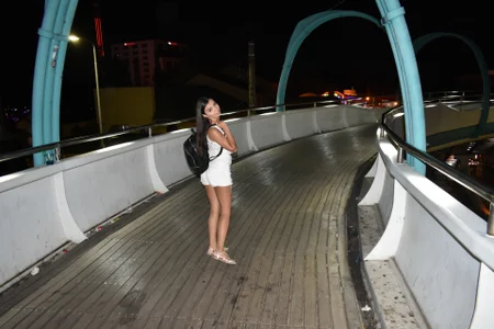 juliahayessxx juliahayes in holiday Pic 6