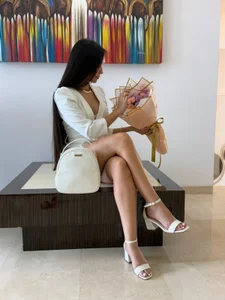 velvetluna_ Public Pic 4