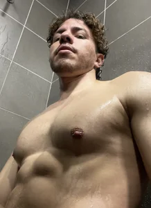 yexnx Public Pic 2