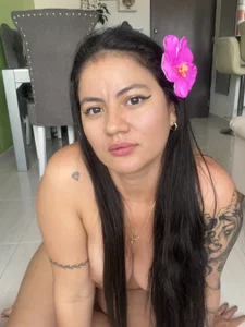 lorennahernandez01 beautiful face Lore Foto 3