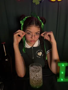 chloe_cortezHappy Mr. Patrick's Day☘️🌼 Bild 3