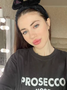 MonikaSullivan's photo