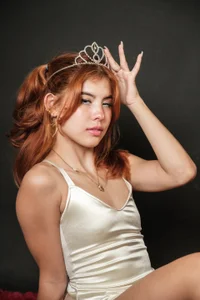 dahlia_grey my birthday 👑💖  3 снимка