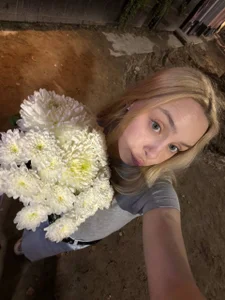MadisonBuckaloo I have very beautiful flowers. Pic 3