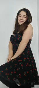 ann_bronw new dress Foto