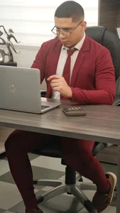 JoshMillerr_ Perverted manager in the office 🥵🔱 Foto 4