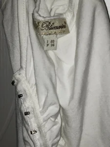 loose thread od rivique  4 snímek