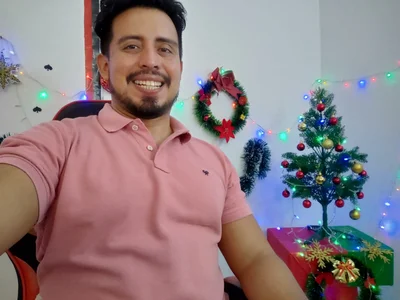 KalethBigDick's Feliz navidad 2025 Sex Photo 5