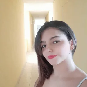 Paula-H- Public Hình 2
