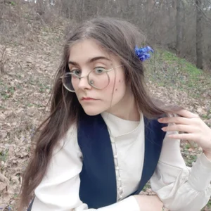 RuthMorse Reading in the snowdrops Pic 2