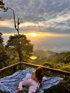 eimy_jones_ Donde el tiempo se detiene.... y todo vuelve a empezar🏕️🌇🍃 Pic 5