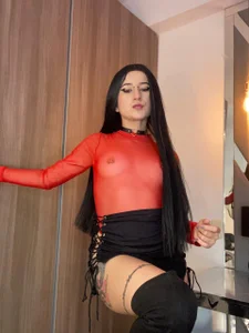RavenWalkerrs red outfit ! sexfoto 5