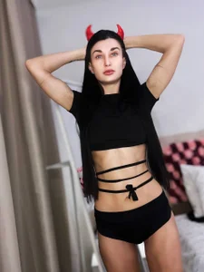 AriannaCruise I'll be your little devil 😈 Pic