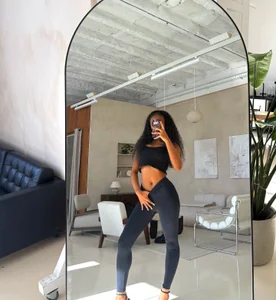 Public de BlackgyalAaliyah  3 Imagens