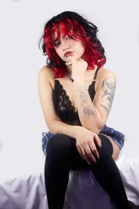 kristen_tayDark Elegance图片 2