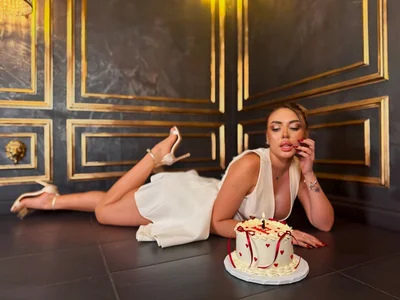 1St DECEMBER Olivia S birthday de BabesGoWild  2 photos