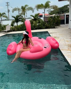 Miss_emma1 Public Εικόνα 5