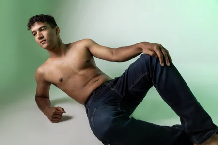 KyrozStorm Public  3টি ছবি