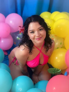 jenn_cg HAPPY SUMMER TO ALL 💦🌞... Pic