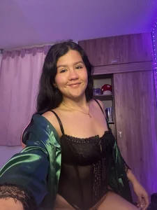 Oliviawatson1 Me 💋 Hình 4