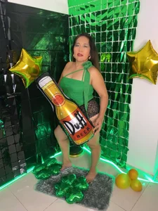 anniecoopeer Let's celebrate Ms Patrick together 🍀 Pic 6