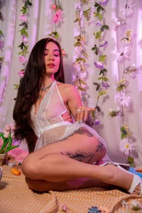 scarlet_castro Easter🐰🥕 Billede 2