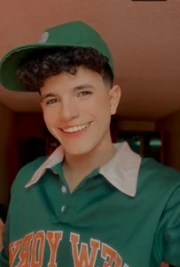 patrick_sanzz The green looks Pic 3