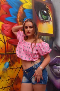 CandyQueenGold Take you for a walk in the city Bilde 2