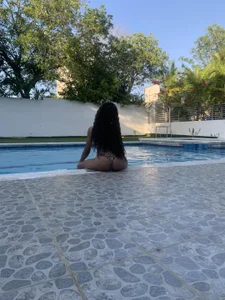 Public od Freyjalaveau  3 snímek