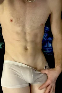 CuriousCrDresser Public Pic