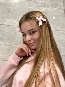 RosamariaBreeding Sweet Face, Sharp Intentions 😏 Foto
