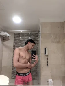 niall_falcon Public Foto 3