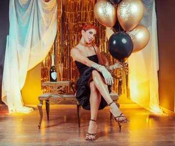 Alice_Barry Christmas Party Night Pic 9