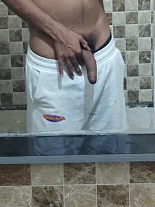 big_cock_9inchess🍌💦 Bild 3